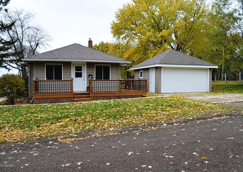 1st image of 29 6th Ave NE