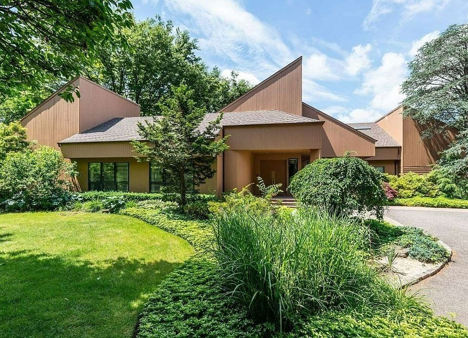 203 Brookville Road, Glen Head, NY 11545 MLS 3479233 Zillow