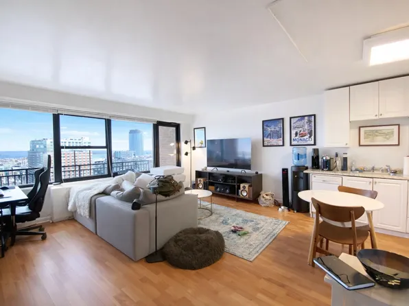 135 Montgomery St APT 16B, Jersey City, NJ 07302