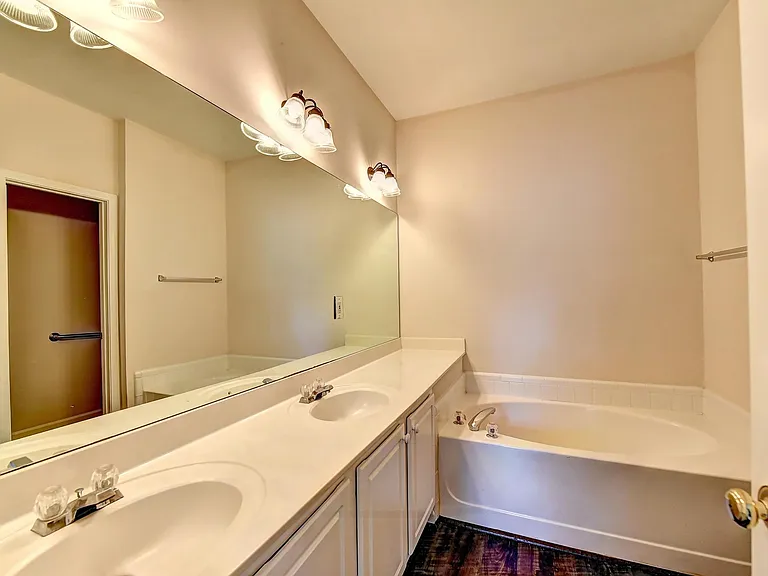 13300 Morris Rd #137 — Photo 31