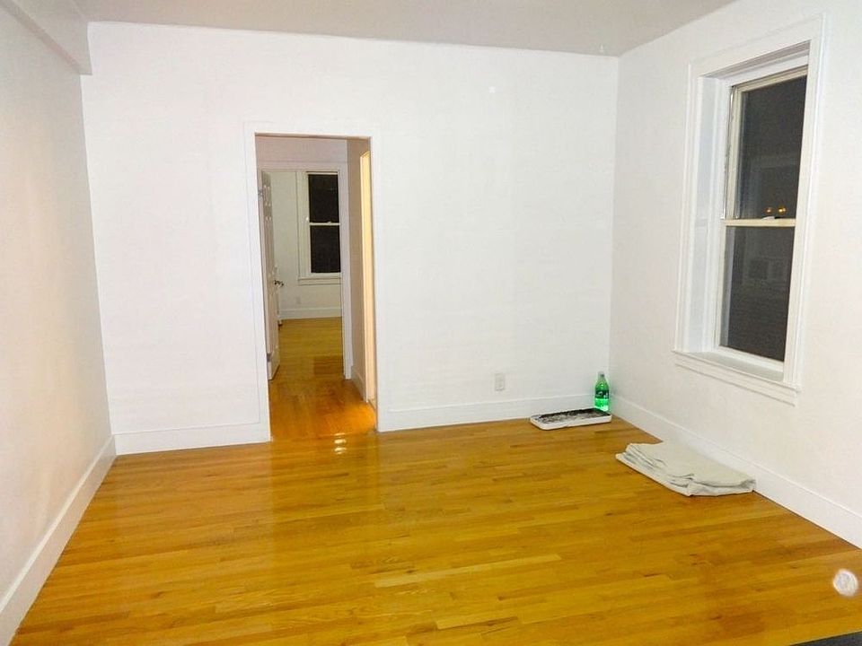 2nd image of 4339 42nd St APT 4B