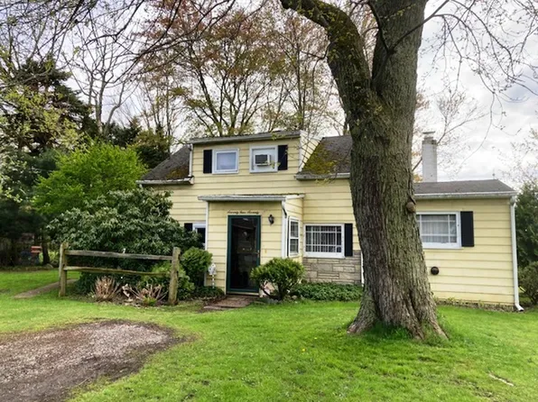 7470 Old Perry Hwy, Erie, PA 16509