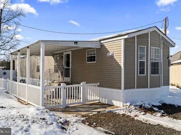67 Indian Ann Trl, Vincentown, NJ 08088