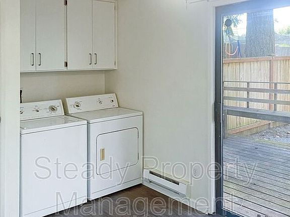 4th image of 11718 90th Ave E