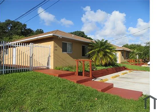 4 bed, 1200 sqft, $3,250 — Photo 2