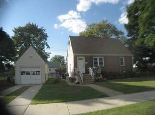 2 Park Dr, Bellmawr, NJ 08031