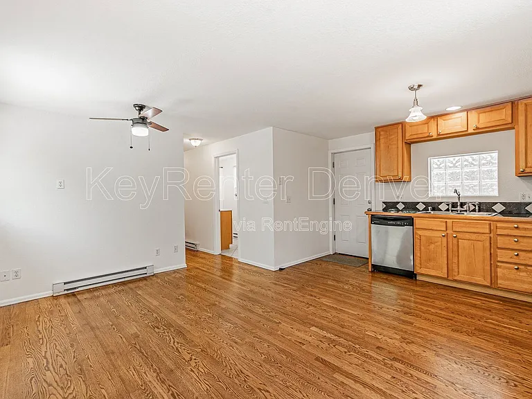 3713 Wolff St — Photo 5