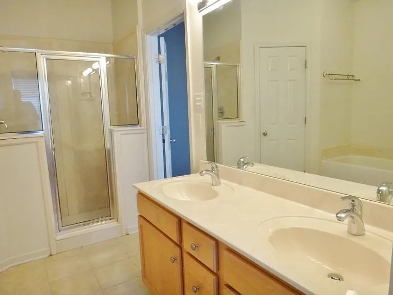 1327 Harbor Park Dr — Photo 22