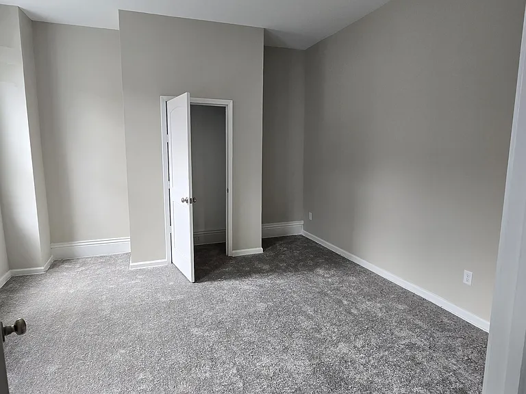 15 S Main St #2 — Photo 3