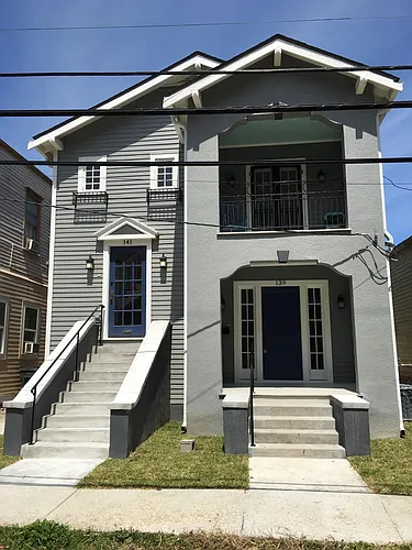 141 S Rendon St Photo 1