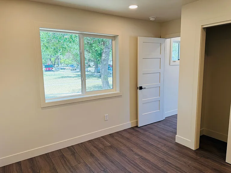 510 Howard Ave — Photo 5