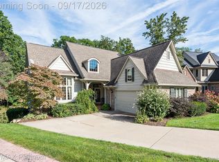 4475 Quebec Ln, Brighton, MI 48116