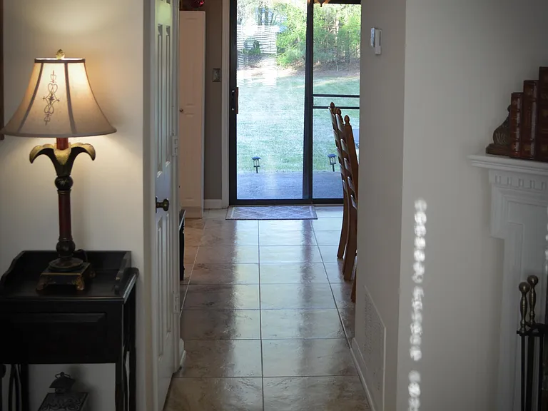 2504 Fair Oak Ct — Photo 12