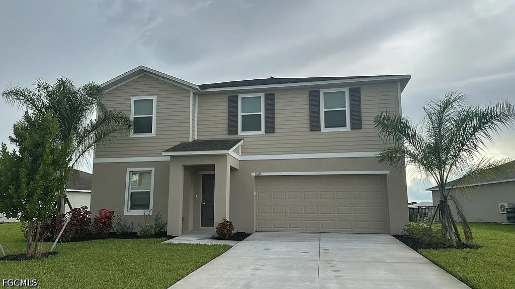 5 bed, 3.0 bath, 2451 sqft, $2,500 — Photo 1
