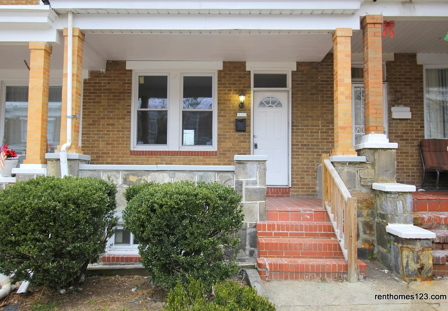 Completely Renovated 4 Bedroom Home Accepting 3 Bedroom Vouchers With A Reduced Security Deposit!... — Photo 1