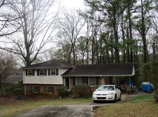 2379 Rockknoll Dr, Conley, GA 30288