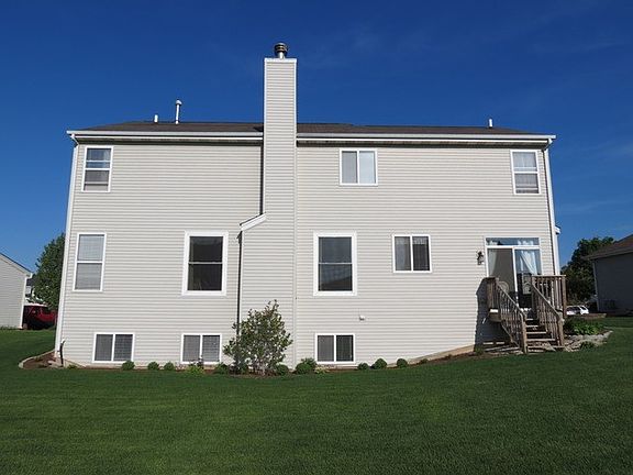 3rd image of 2421 Chopin Ln