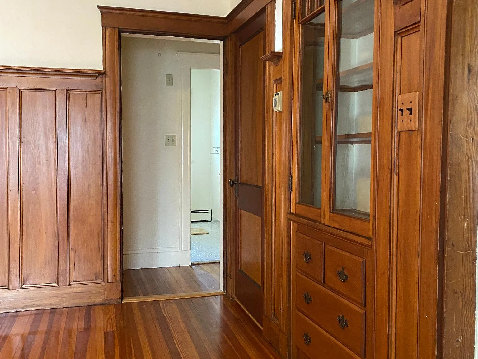 2 bed, 2000 sqft, $2,500 — Photo 3
