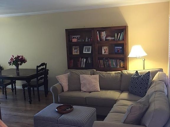 4th image of 2265 Clover Dr