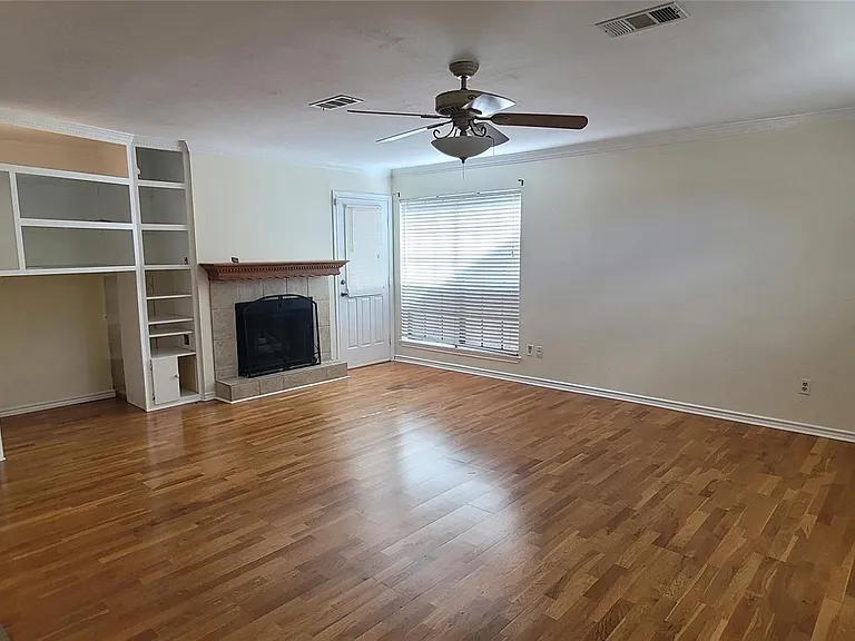 20111 Beechview Ln — Photo 5