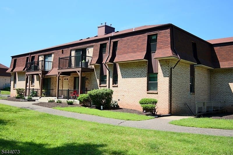 1st image of 1404 Normandy Ct #1404