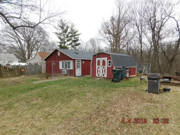 106 N Norwood Pl, East Peoria, IL 61611