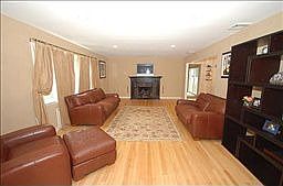 1st image of 33 Cypress Ave