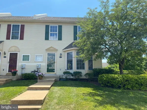 642 Metro Ct, West Chester, PA 19380