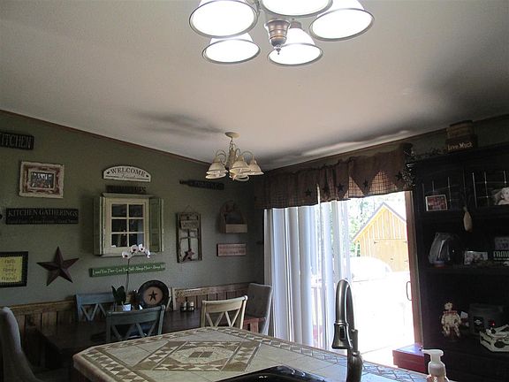 3rd image of 4904 Theater 168 Dr
