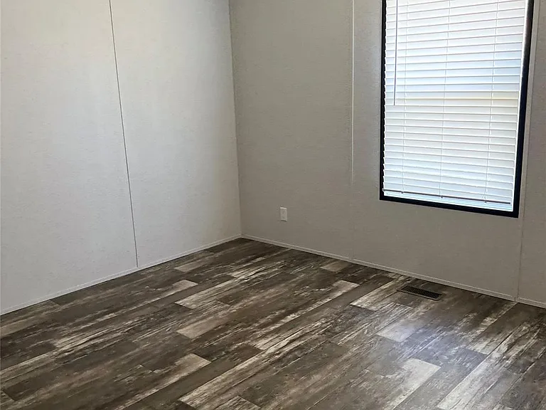 310 Pashun Ln — Photo 15