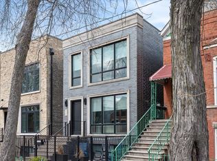 2122 W McLean St, Chicago, IL
