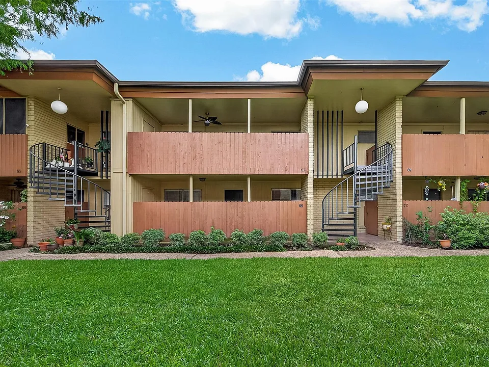 7714 Renwick Dr #M68
