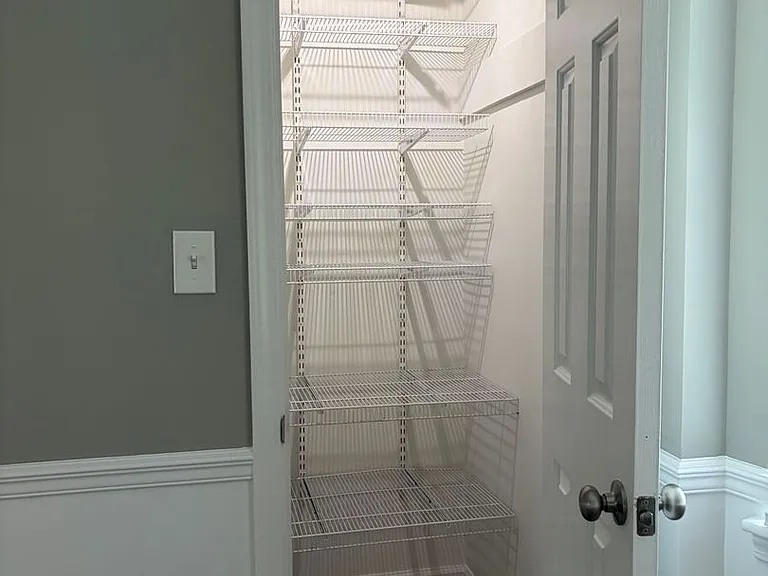 6877 Briarwood Dr — Photo 16