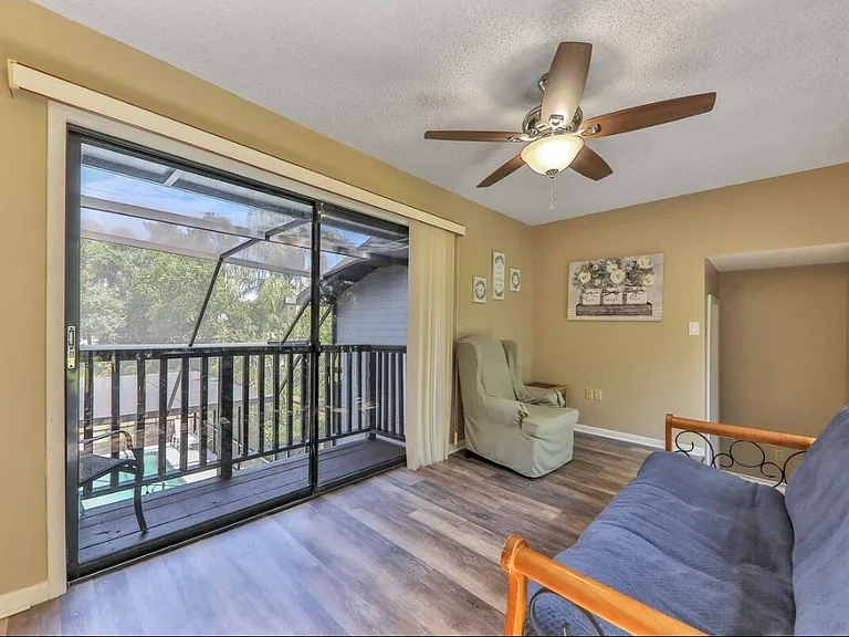 1371 Talbott Cir — Photo 22