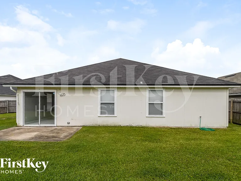 12658 Holly Springs Ct — Photo 15
