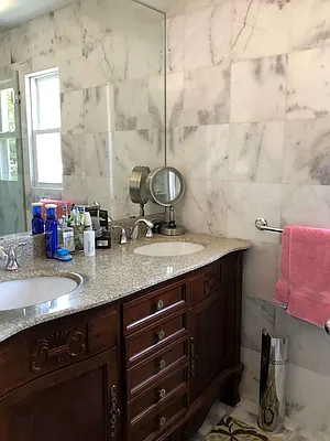 Sold by Julia Shildkret Real Estate Group | media 11