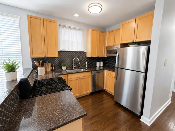 748 S Western Ave APT 3, Chicago, IL 60612
