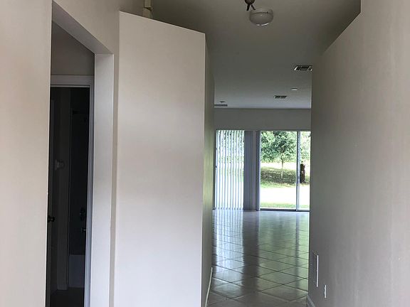 2nd image of 1614 Fiddlewood Ct