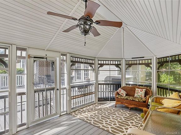 5th image of 26 Chauncey Dr