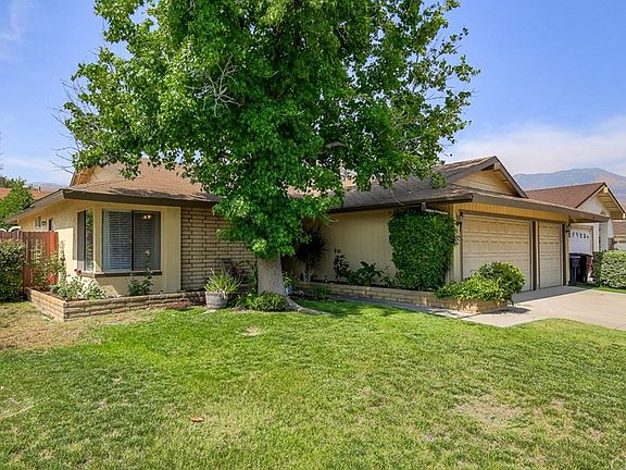 4th image of 2626 Mirada St