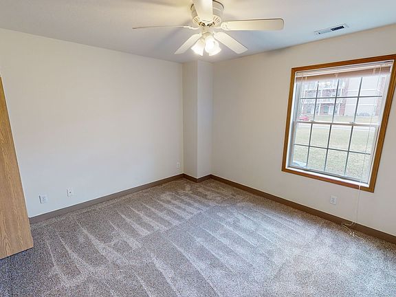 4th image of 1327 Walton Dr Unit 101