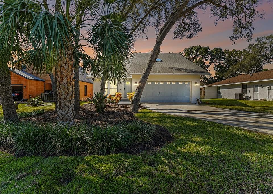 1st image of 1417 POINSETTIA AVENUE