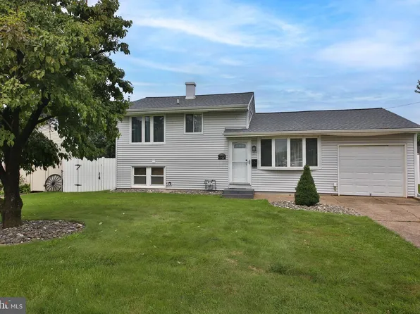 3072 Richlieu Rd, Bensalem, PA 19020