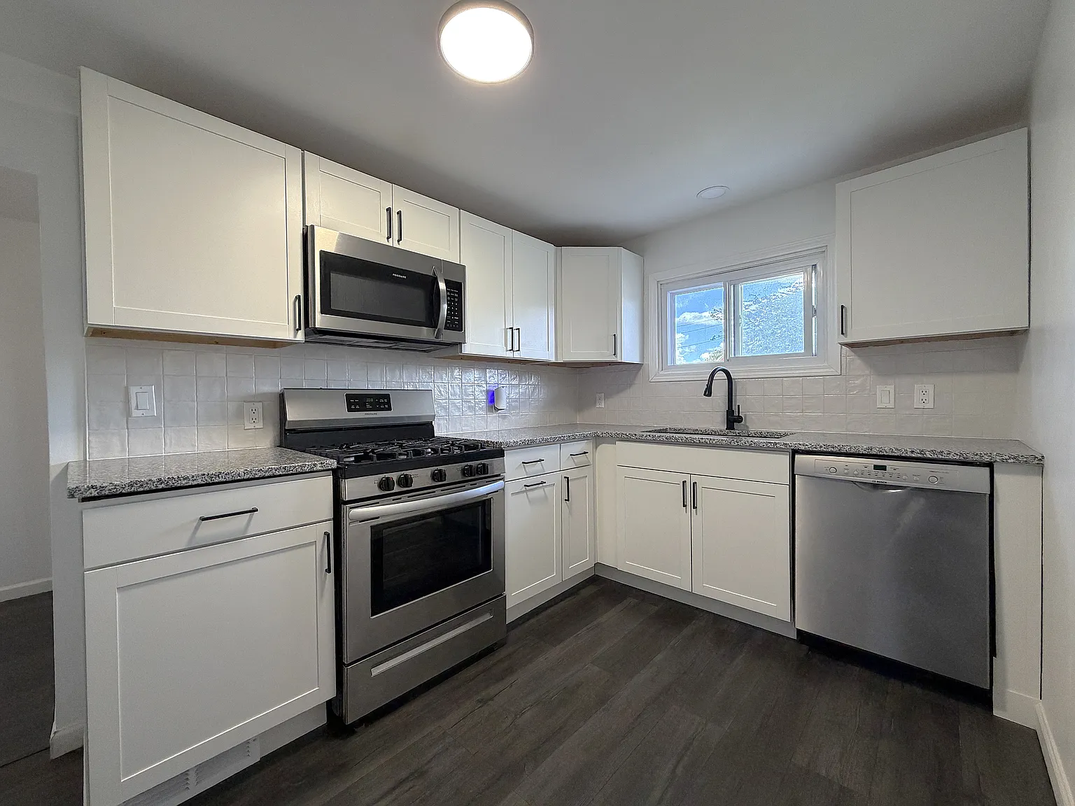 167 Commonwealth Ave — Photo 2