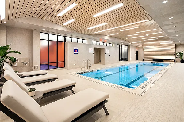 Rented by Extell Marketing Group LLC | media 30