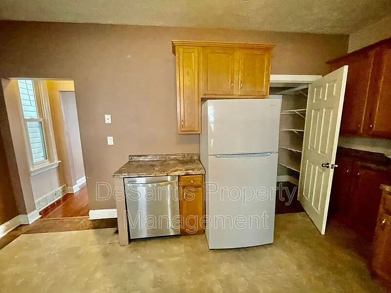 2302 Baltic Way — Photo 7