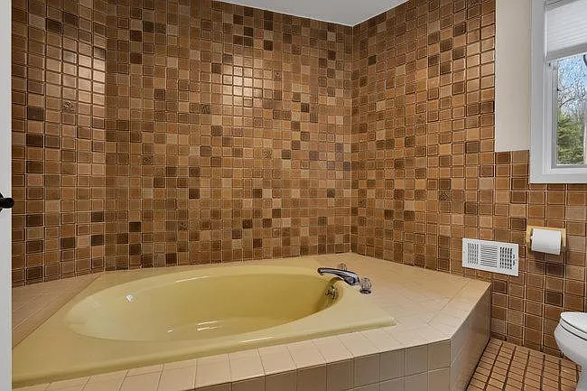 180 Hartshorne Rd — Photo 35
