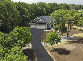 18313 Saddle Ln, Marengo, IL 60152