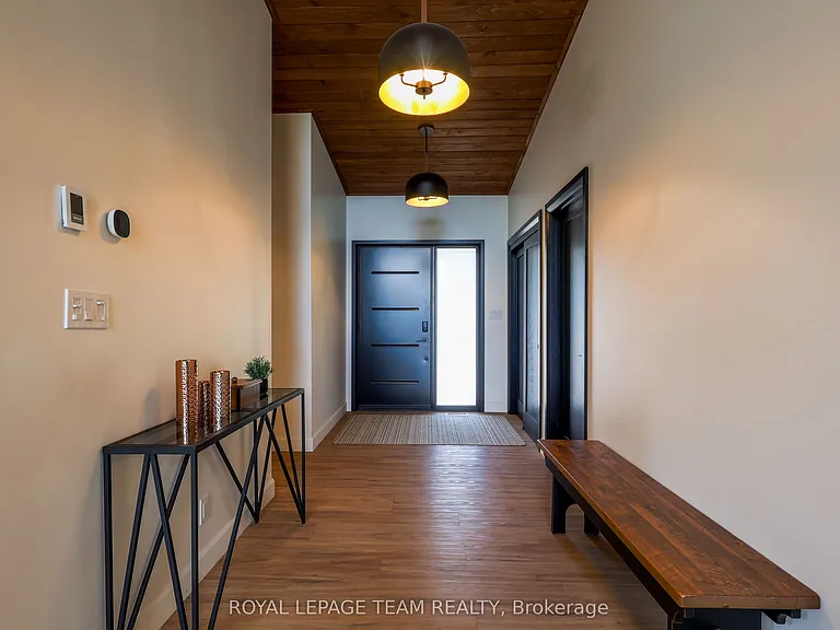 177 Rideau St — Photo 3