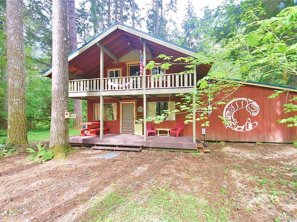 Ashford "Salmon Lodge" Cabin in the Woods.  Private, serene, wooded setting includes ample space for parking, guests, and wildlife.
